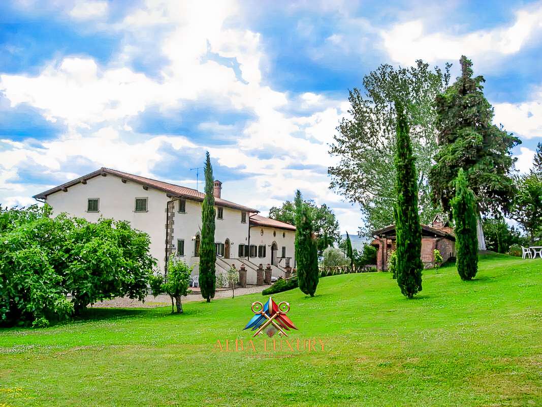 Villa Via delle Greti, Italy, 716 m² - picture 1