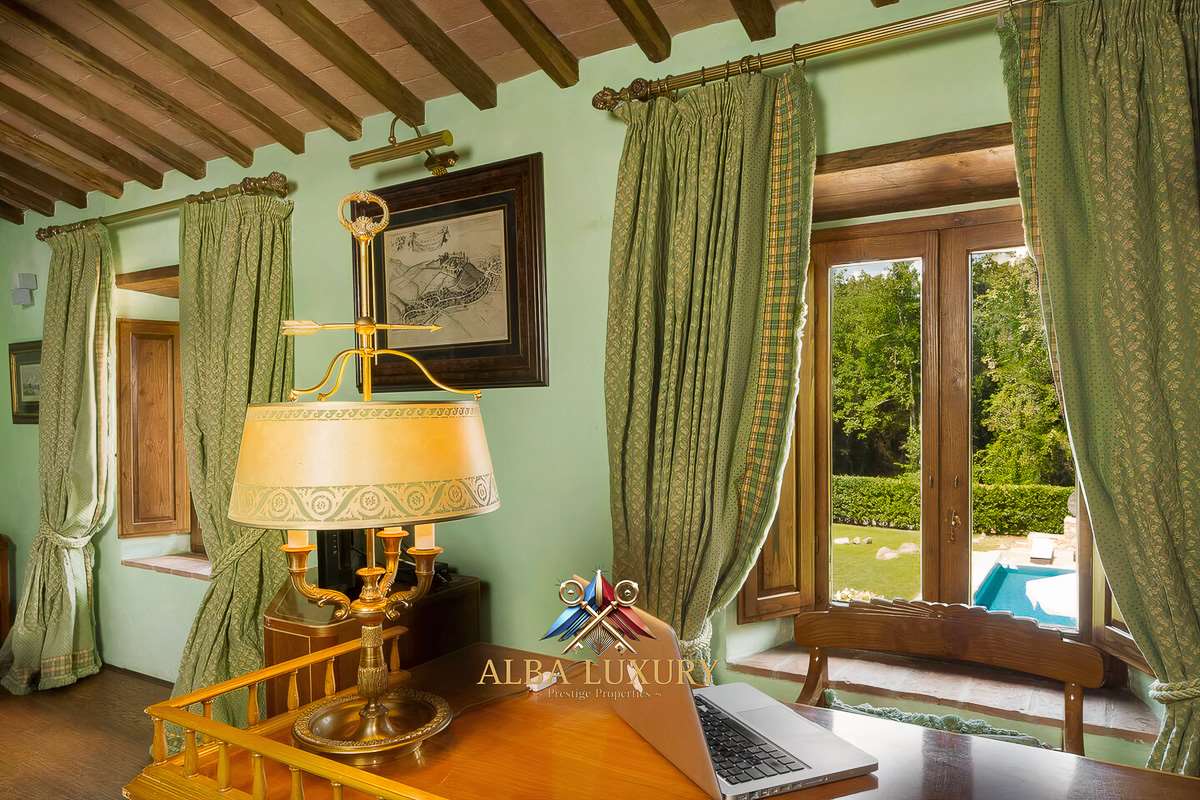 Villa Via Tiberio Gazzei, Italy, 510 m² - picture 10