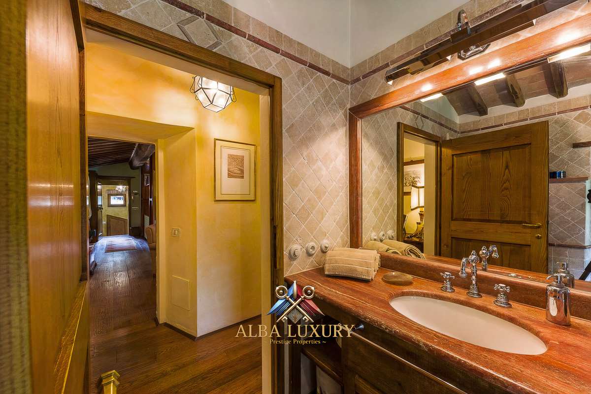 Villa Via Tiberio Gazzei, Italy, 510 m² - picture 15