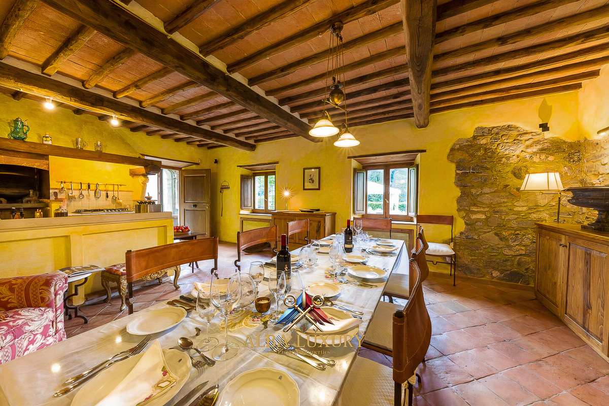 Villa Via Tiberio Gazzei, Italy, 510 m² - picture 16