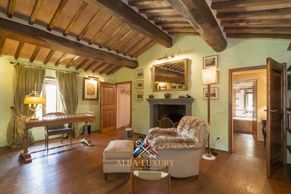 Villa Via Tiberio Gazzei, Italy, 510 m² - picture 18