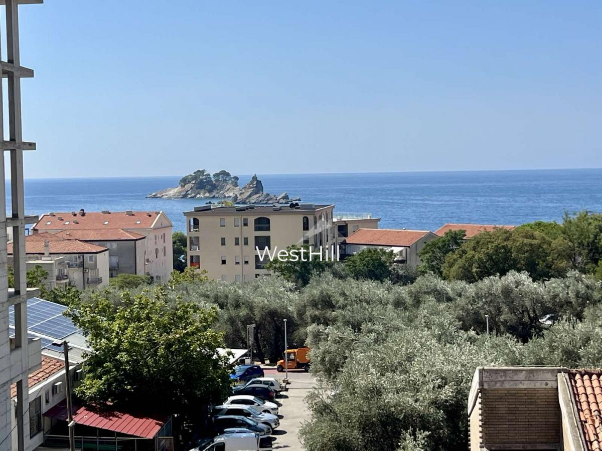 Apartamento en Petrovac, Montenegro, 56 m² - imagen 1
