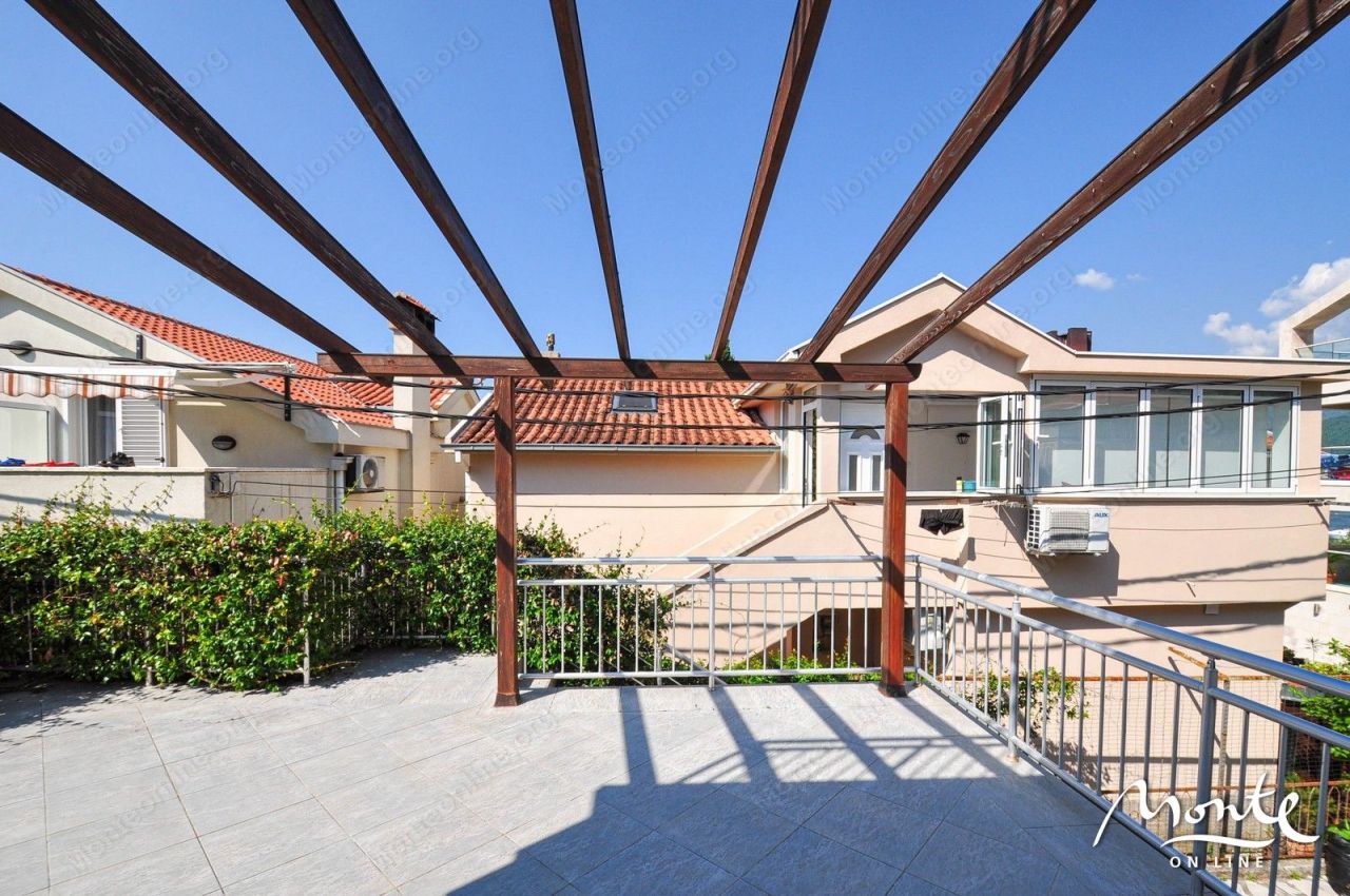 Investitionsprojekt in Tivat, Montenegro, 220 m² - Foto 2