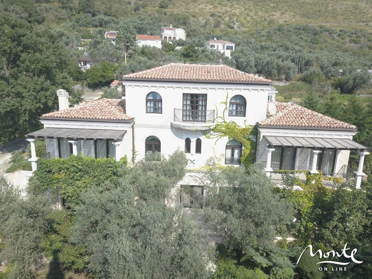 Villa à Rézévici, Monténégro, 550 m² - image 3