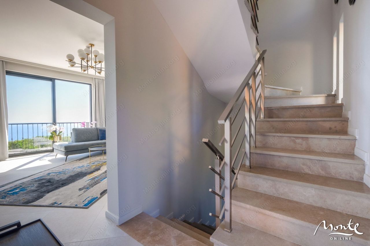 Villa en Rezevici, Montenegro, 220 m² - imagen 4