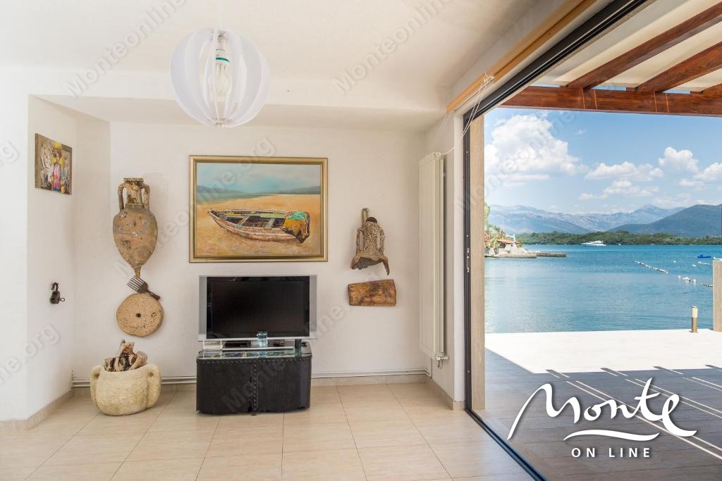 Villa in Krasici, Montenegro, 172 m² - Foto 4