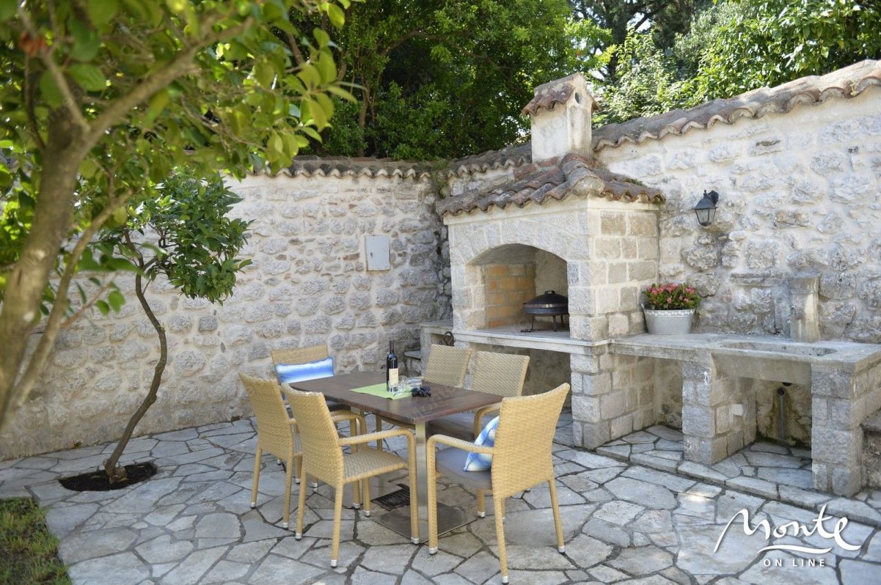 Hotel in Prkanj, Montenegro, 222 m² - Foto 11