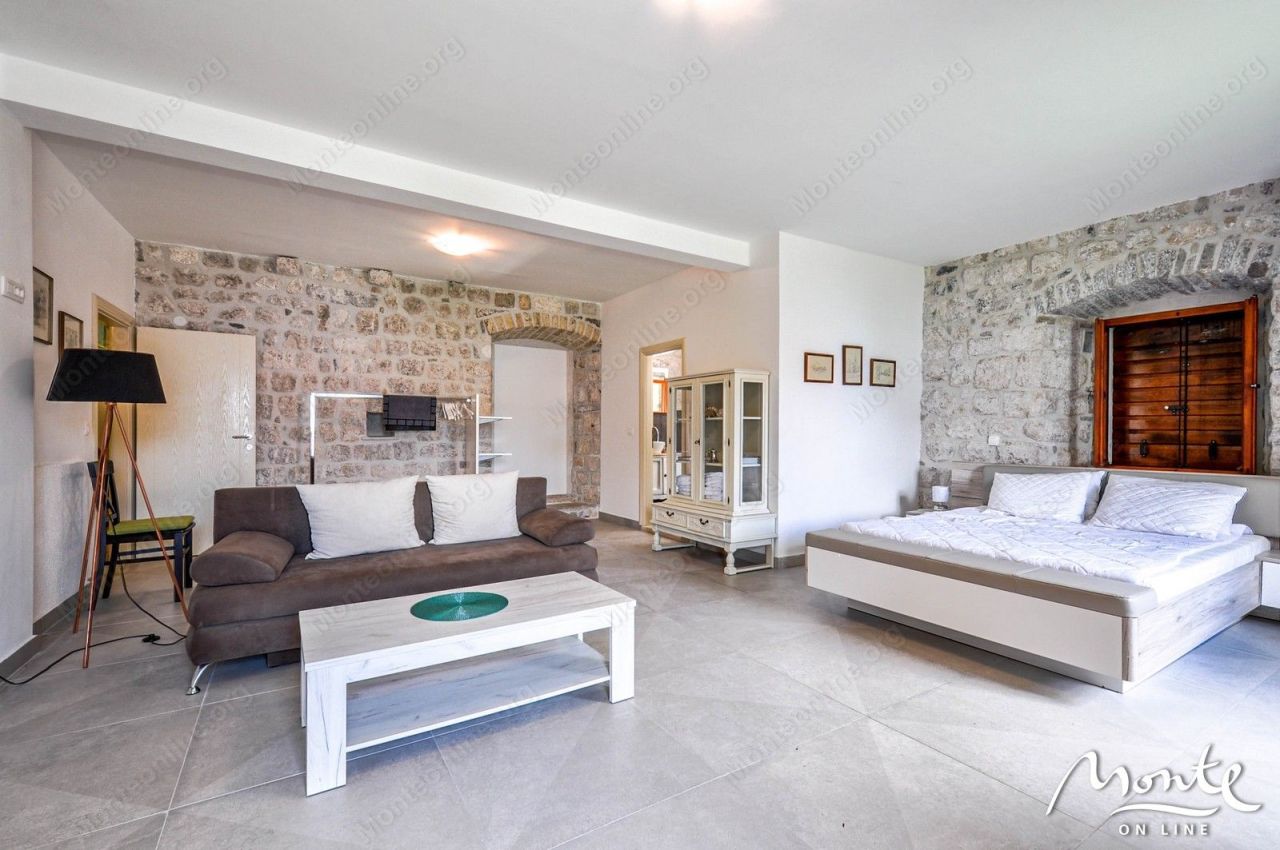 Villa en Dobrota, Montenegro, 415 m² - imagen 11