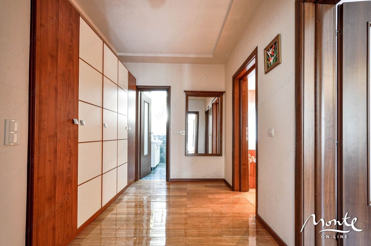 Investitionsprojekt in Tivat, Montenegro, 220 m² - Foto 12