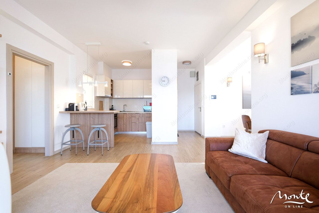 Apartment in Tivat, Montenegro, 66 m² - picture 14