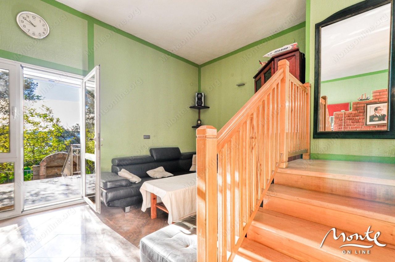 Villa in Tivat, Montenegro, 194 m² - picture 14