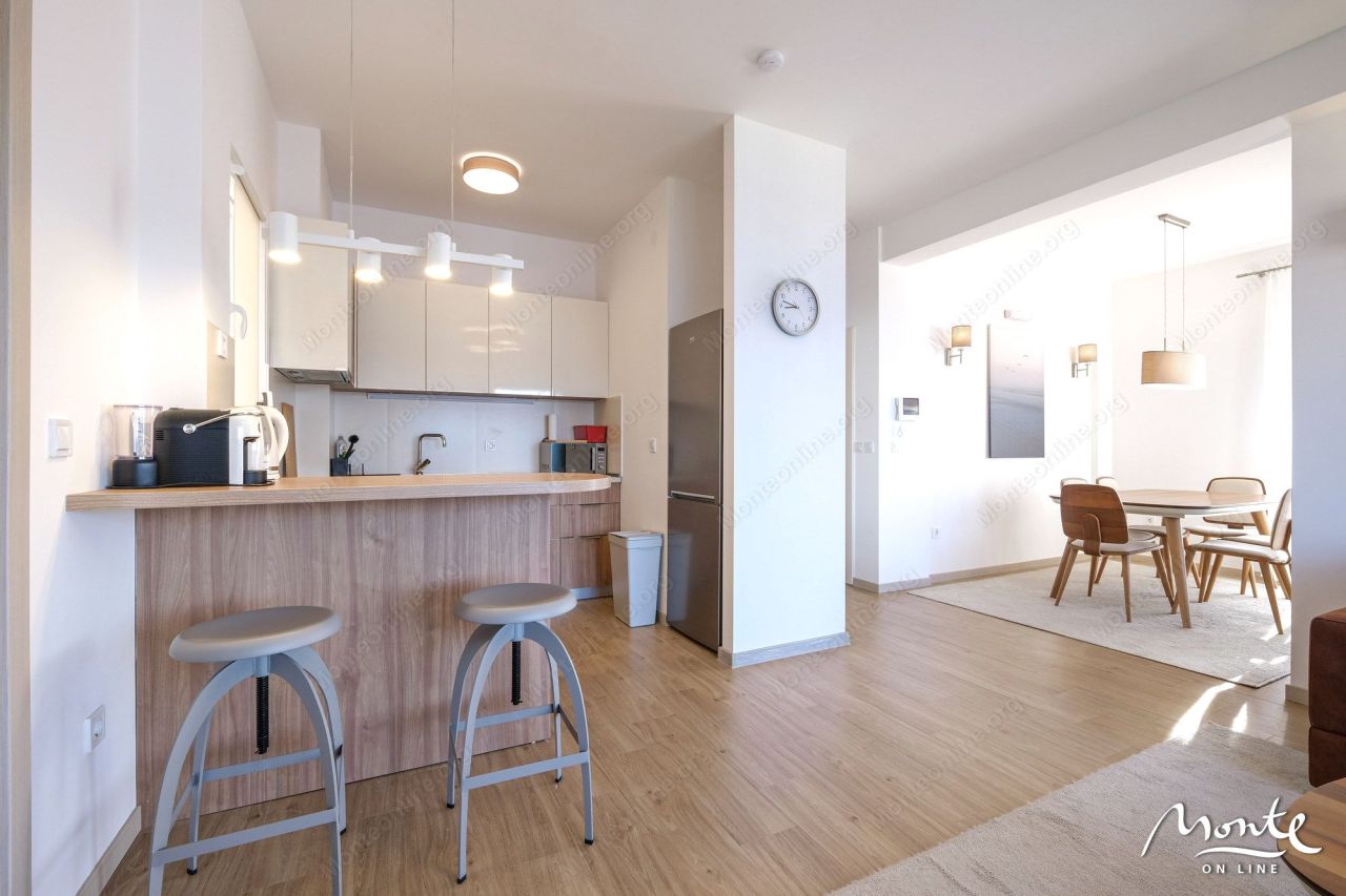 Apartment in Tivat, Montenegro, 66 m² - picture 15