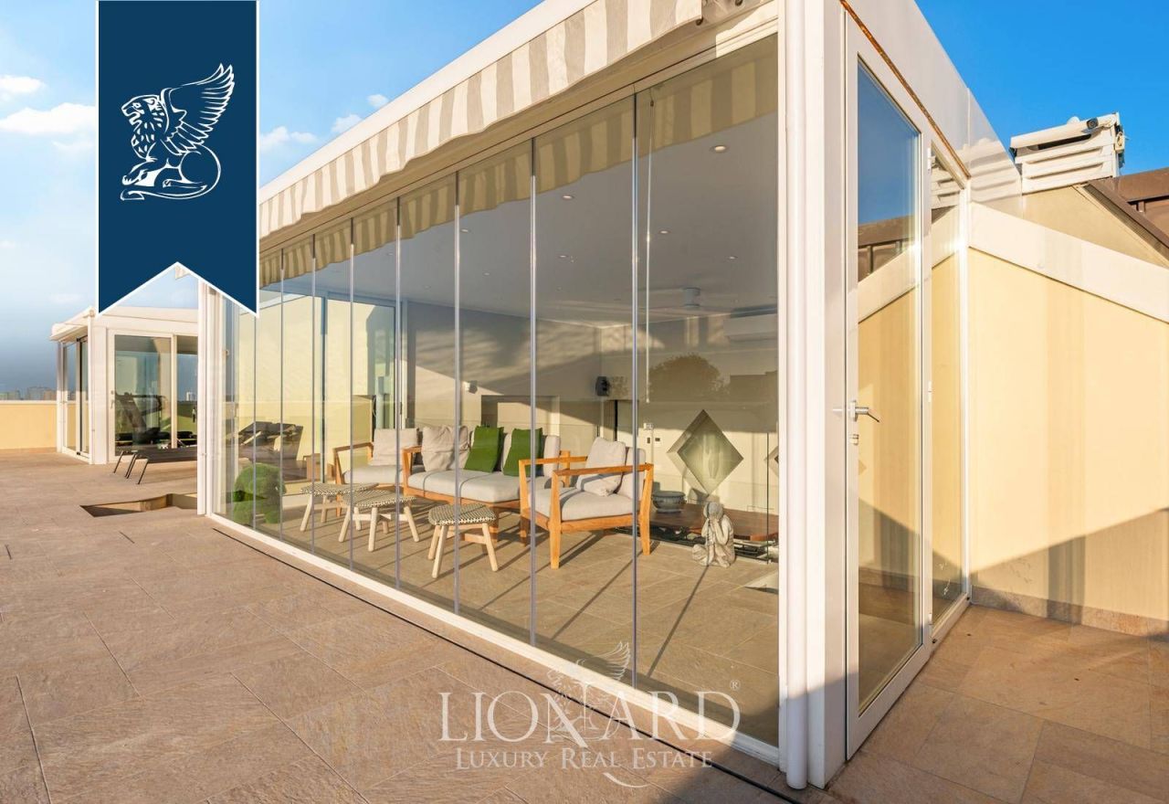 Apartment in Milan, Italy, 580 m² - picture 4