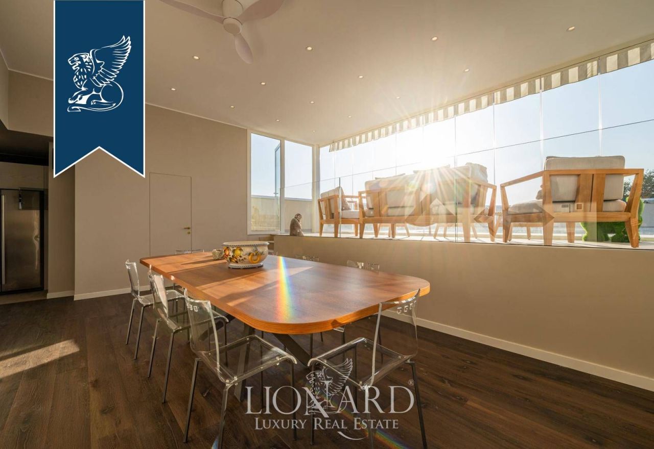 Apartment in Milan, Italy, 580 m² - picture 8