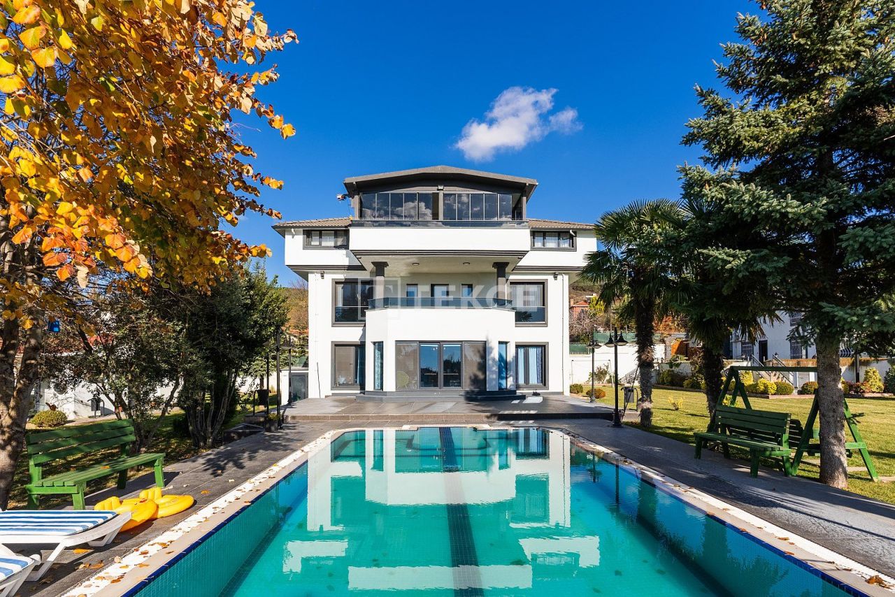 Villa a Çatalca, Turchia, 504 m² - foto 1