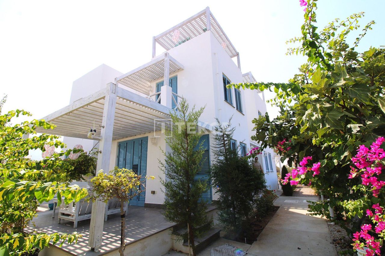 Villa en Kyrenia, Chipre, 145 m² - imagen 1
