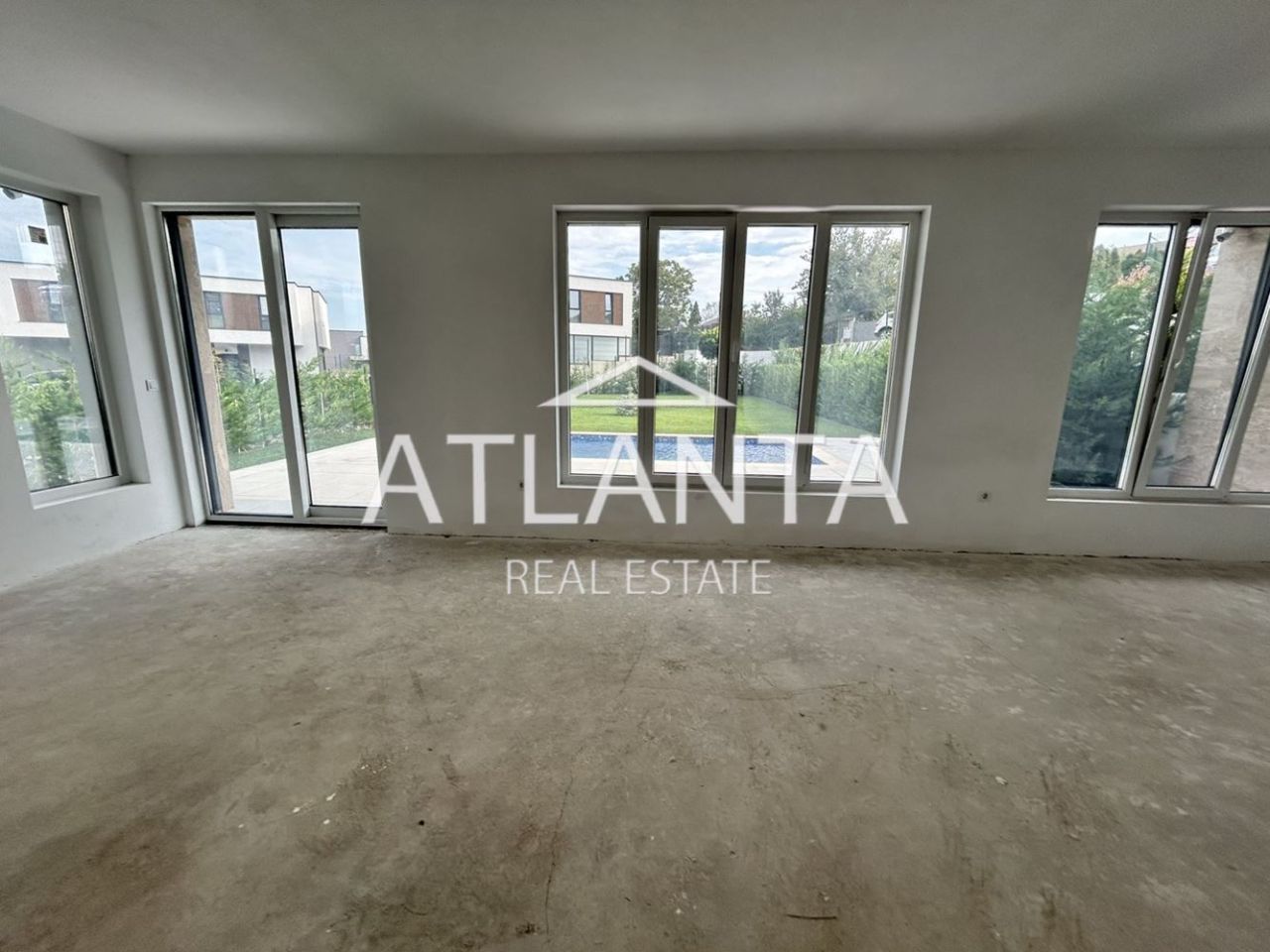 Haus in St. Konstantin und Helena, Bulgarien, 270 m² - Foto 1