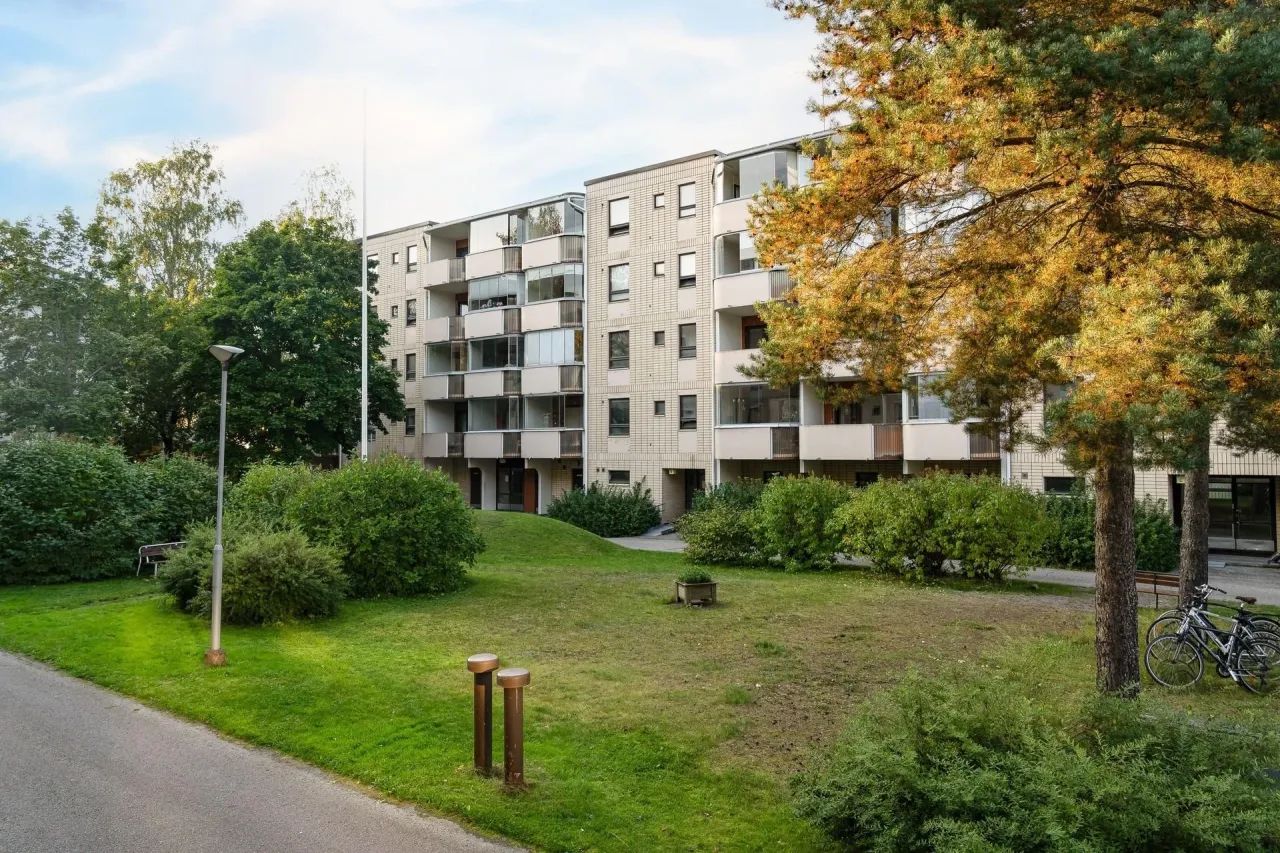 Flat in Vantaa, Finland, 47 m² - picture 1