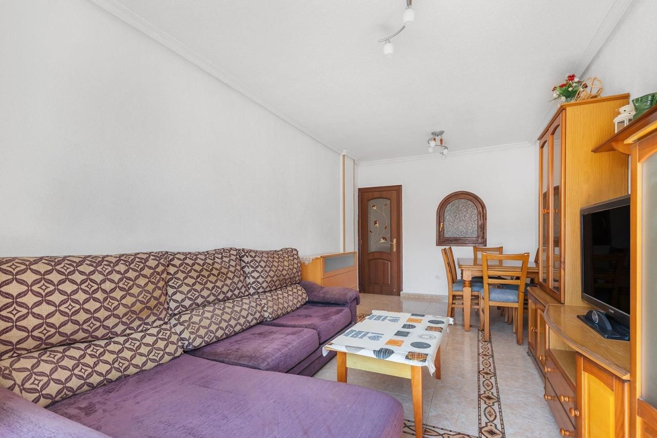 Penthouse in Torrevieja, Spain, 77 m² - picture 4