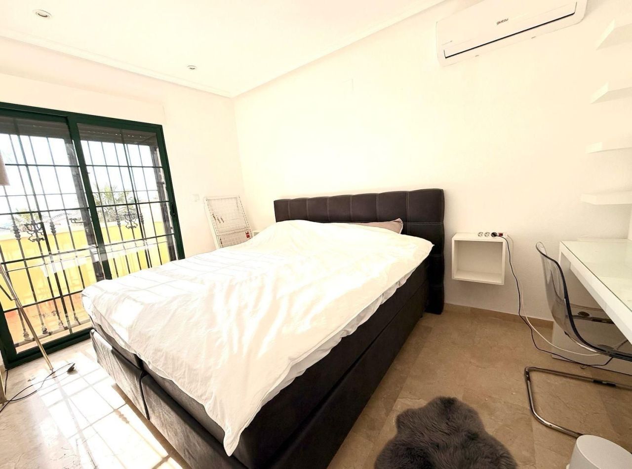 Villa on Costa Blanca, Spain, 154 m² - picture 12