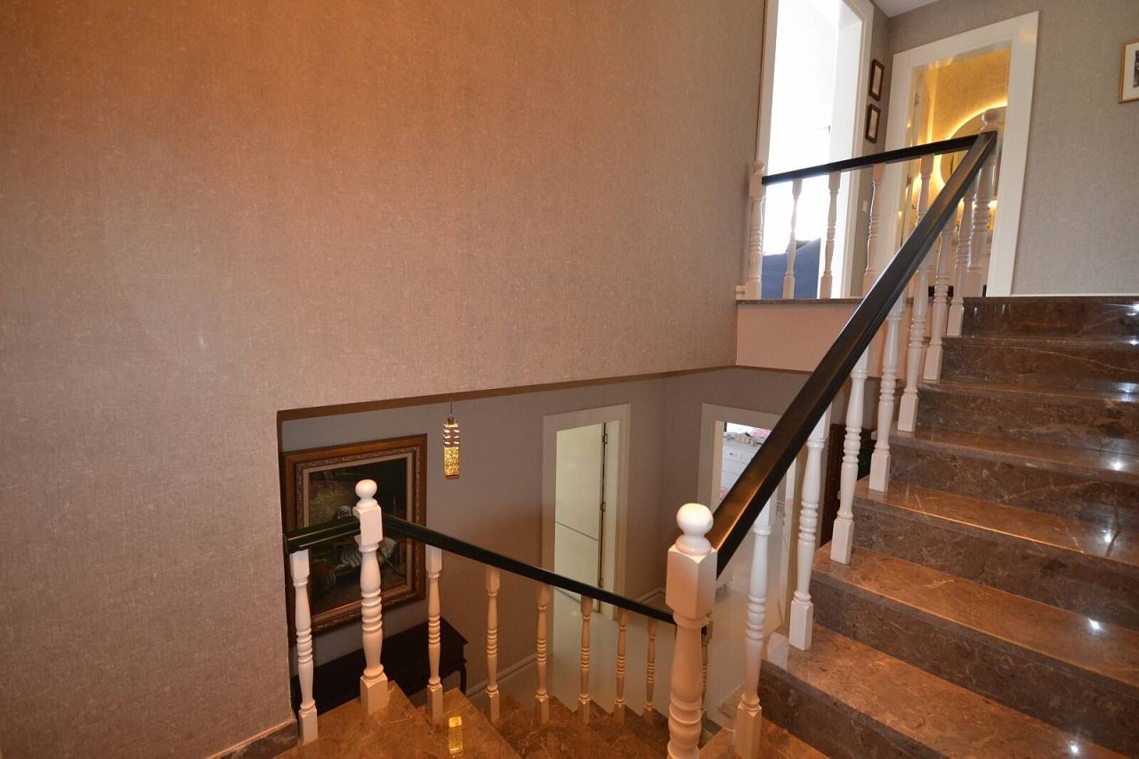 Villa à Alanya, Turquie, 350 m² - image 7