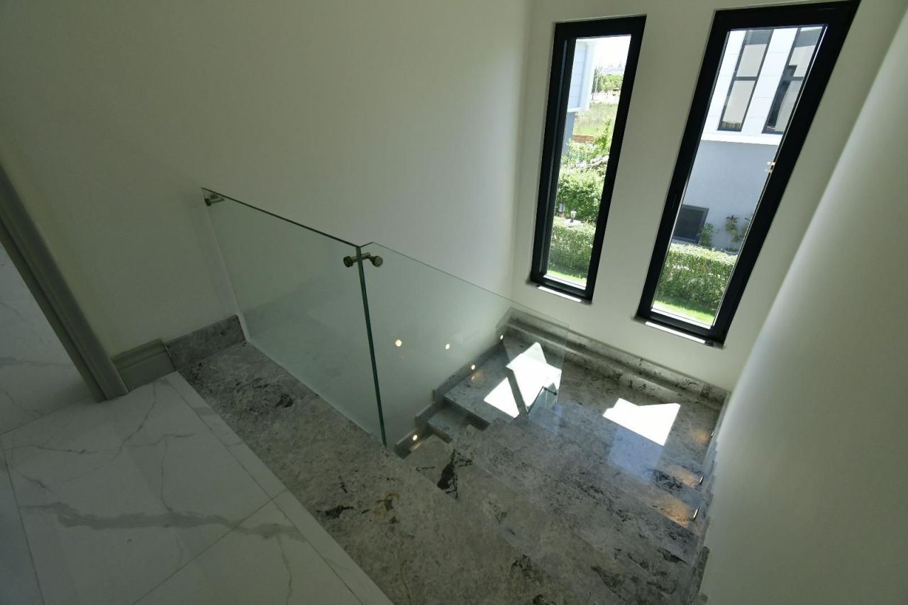 Villa en Side, Turquia, 147.22 m² - imagen 3