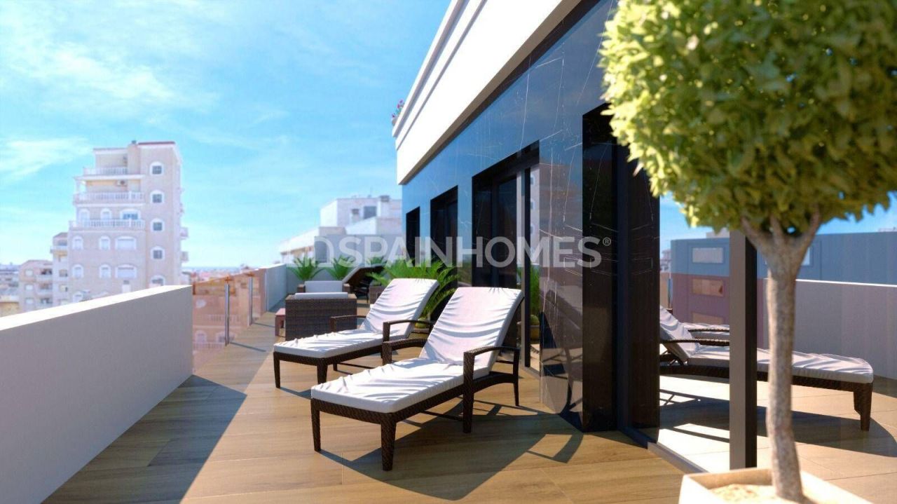 Apartment in Torrevieja, Spain, 82 m² - picture 13