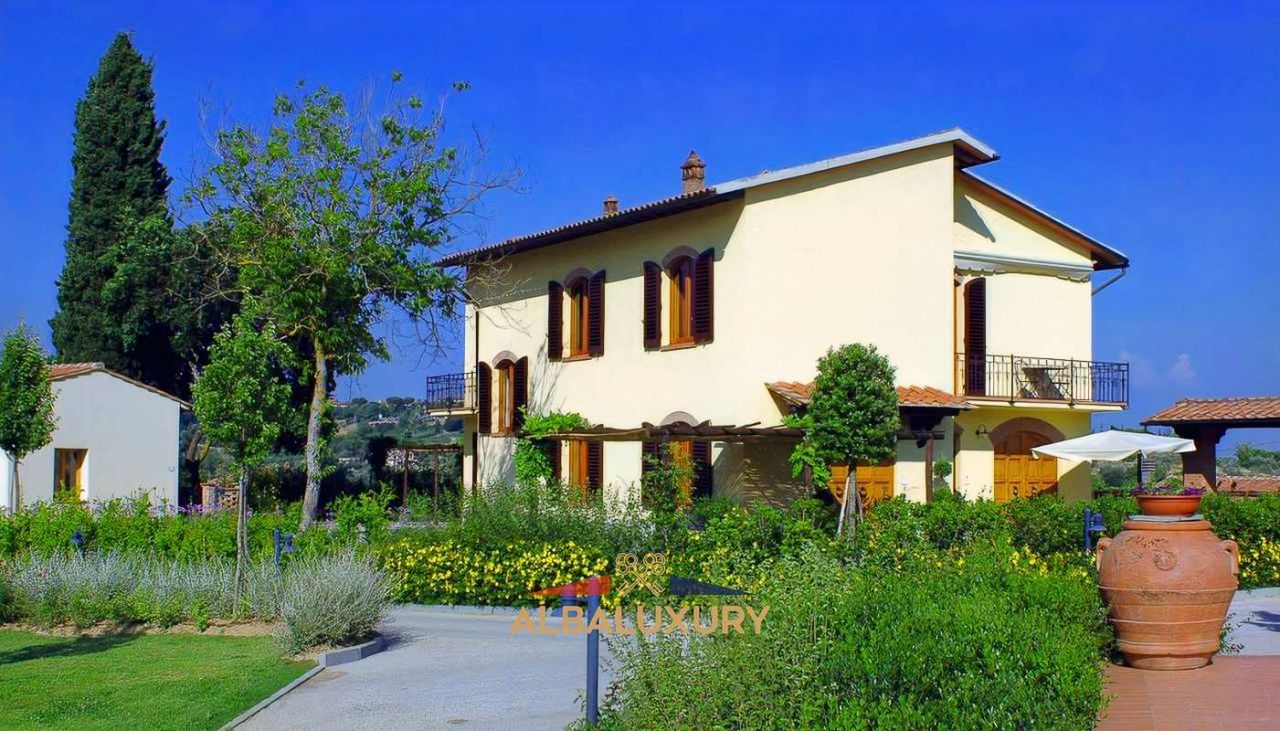 Villa in San Gimignano, Italy, 1 000 m² - picture 4
