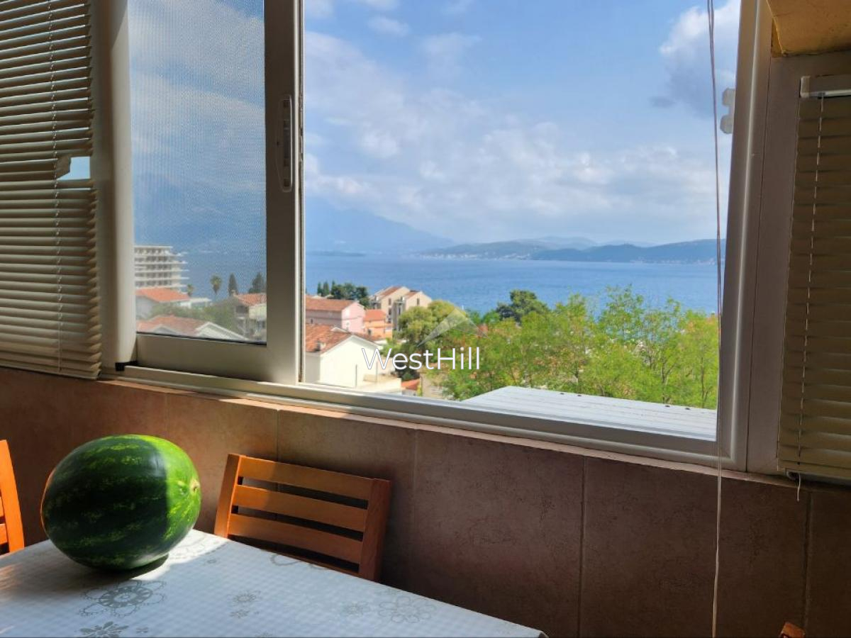 Apartment in Baosici, Montenegro, 40 m² - Foto 1
