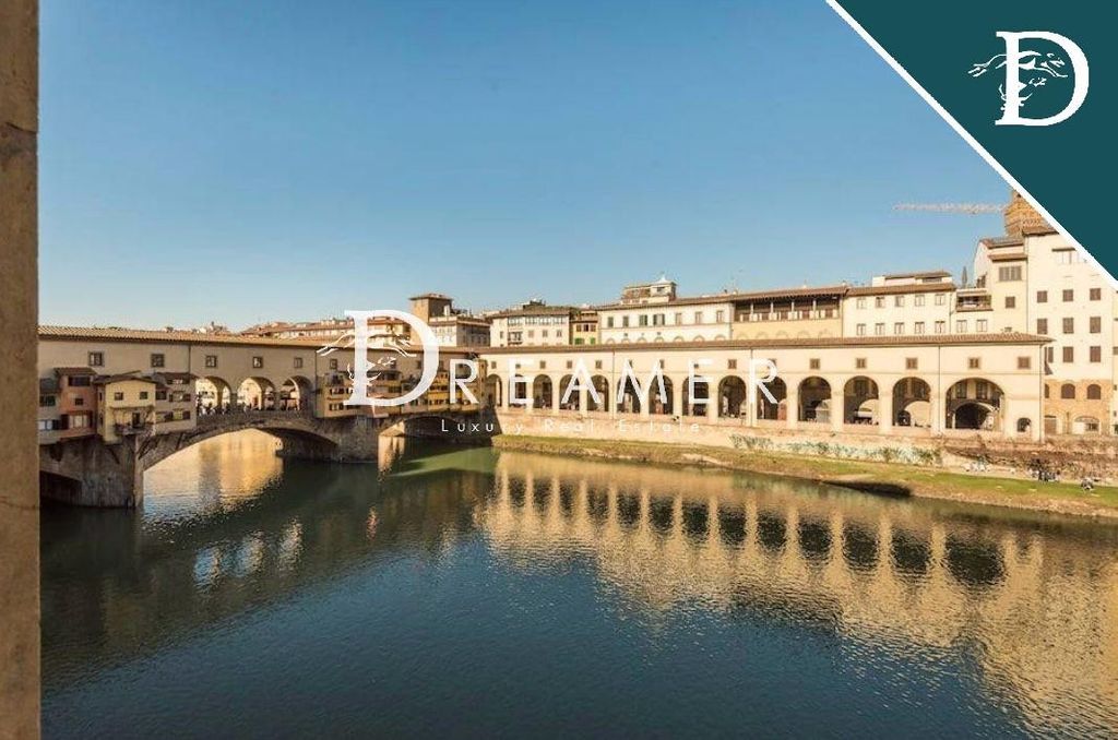 Appartement à Florence, Italie, 135 m² - image 1