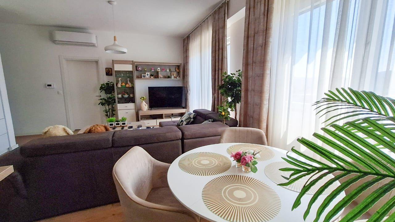 Piso en el Bar, Montenegro, 83 m² - imagen 2