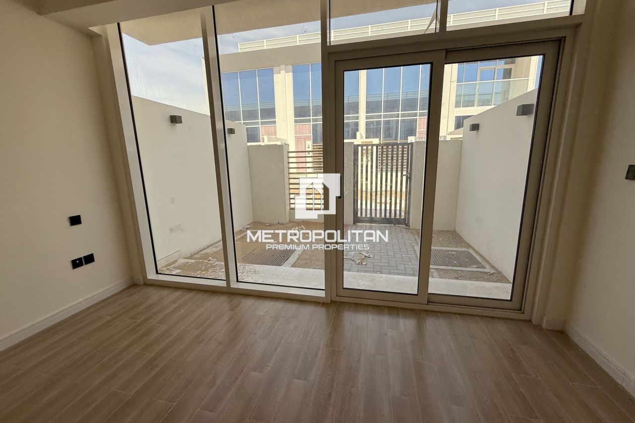 Townhouse in Dubai, UAE, 127 m² - picture 4