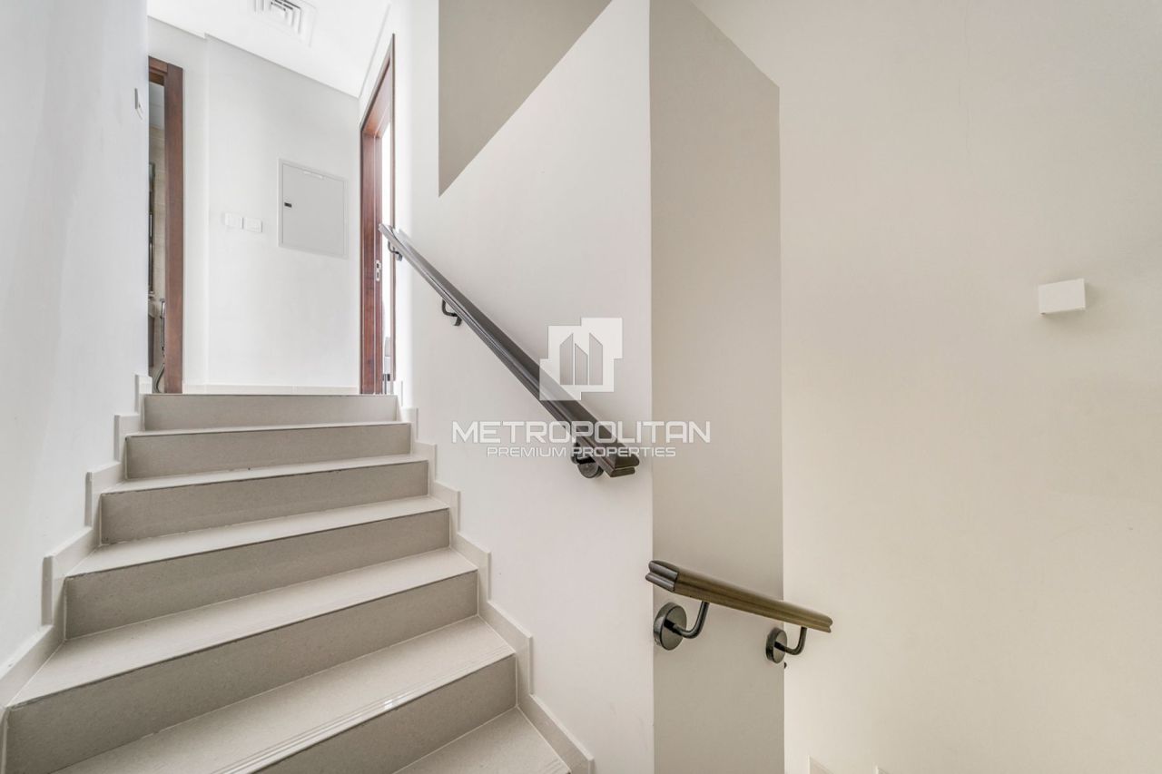 Casa adosada en Dubái, EAU, 112 m² - imagen 7