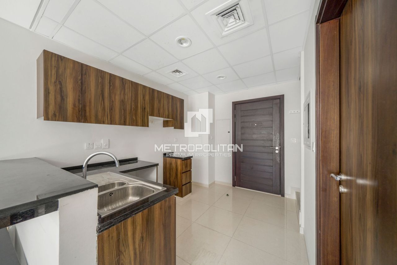 Casa adosada en Dubái, EAU, 112 m² - imagen 13