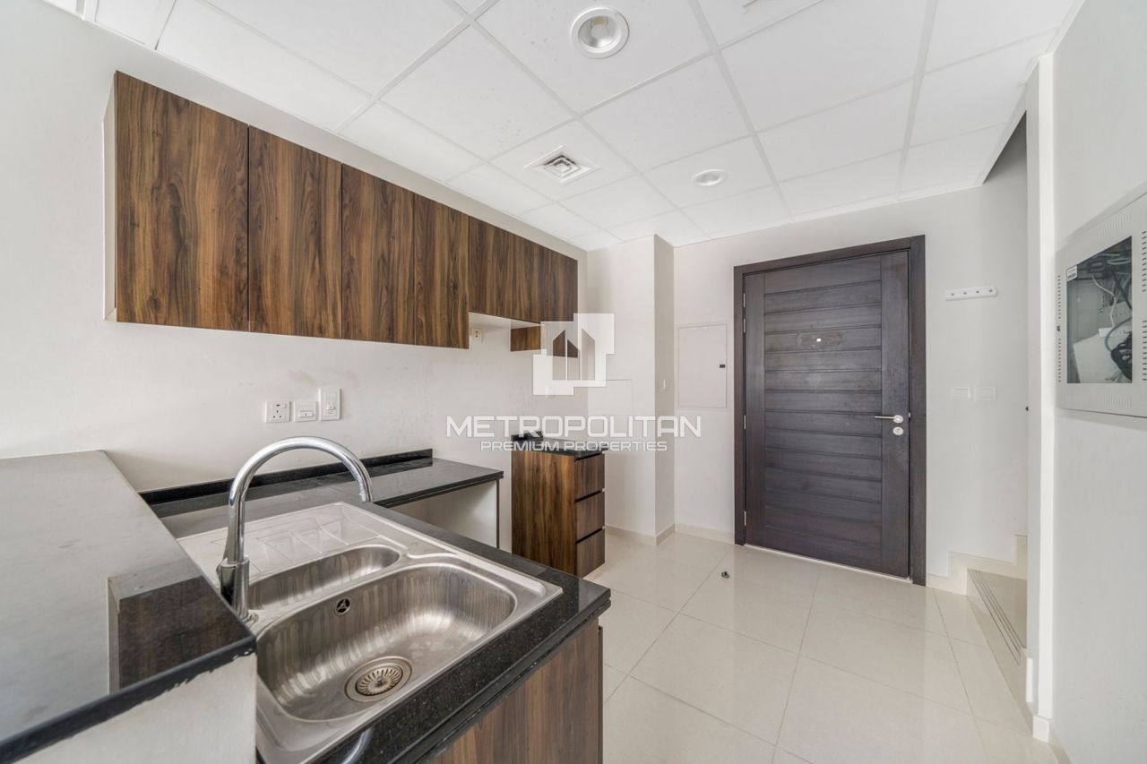 Casa adosada en Dubái, EAU, 112 m² - imagen 15