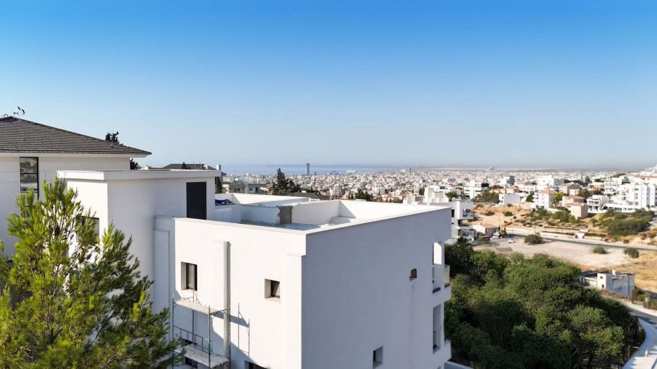 Apartment in Limassol, Cyprus, 56 m² - picture 3