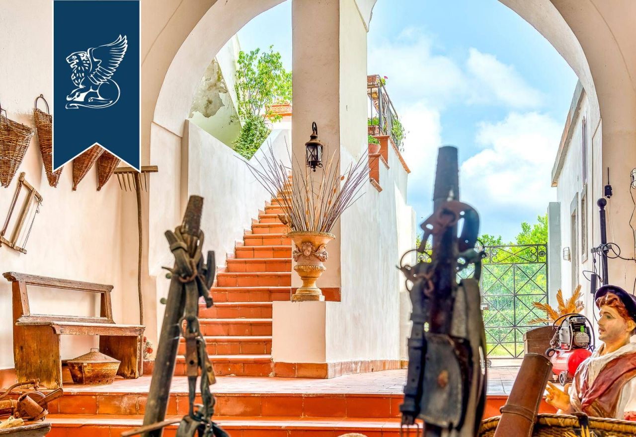 Villa a Napoli, Italia, 310 m² - foto 8