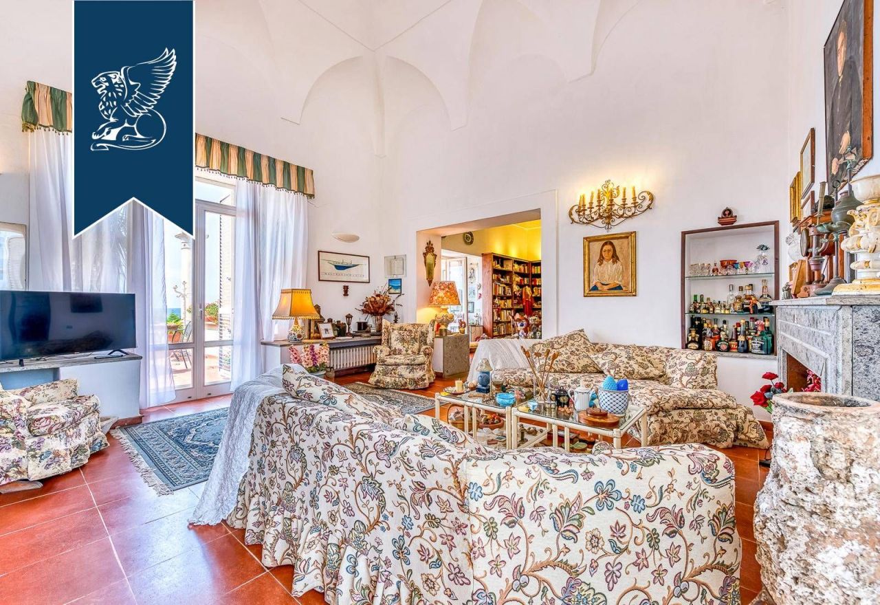 Villa a Napoli, Italia, 310 m² - foto 14