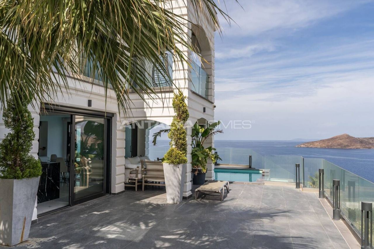Villa a Bodrum, Turchia, 350 m² - foto 1