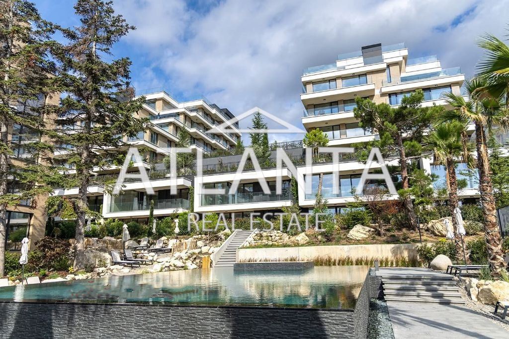 Apartamento en Santos Constantino y Elena, Bulgaria, 127 m² - imagen 2