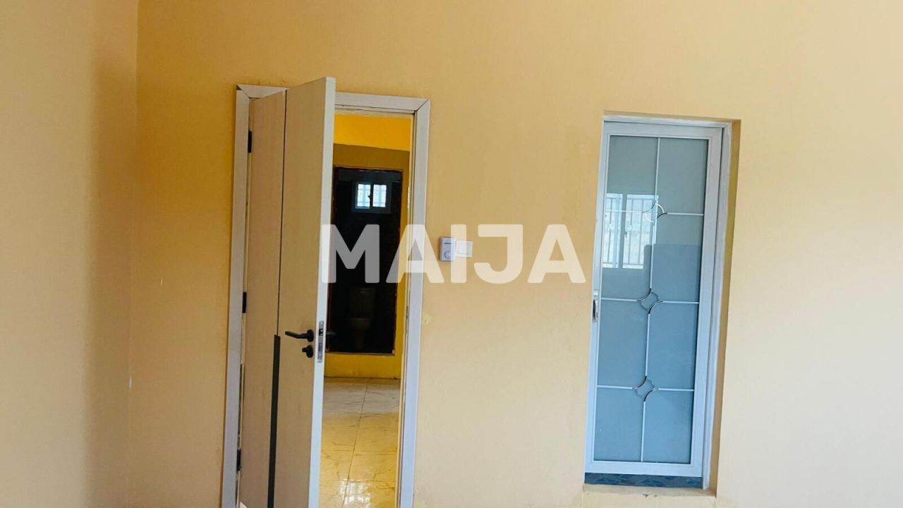 Casa Sanyang, Gambia, 180 m² - imagen 13