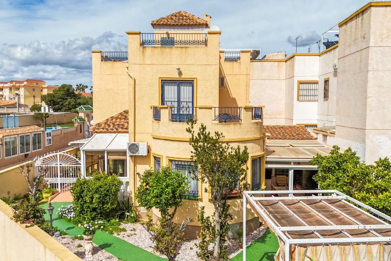 Villa en la Costa Blanca, España, 110 m² - imagen 1