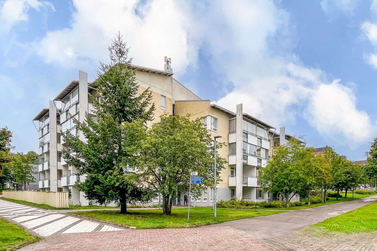 Flat in Vantaa, Finland, 46.5 m² - picture 1