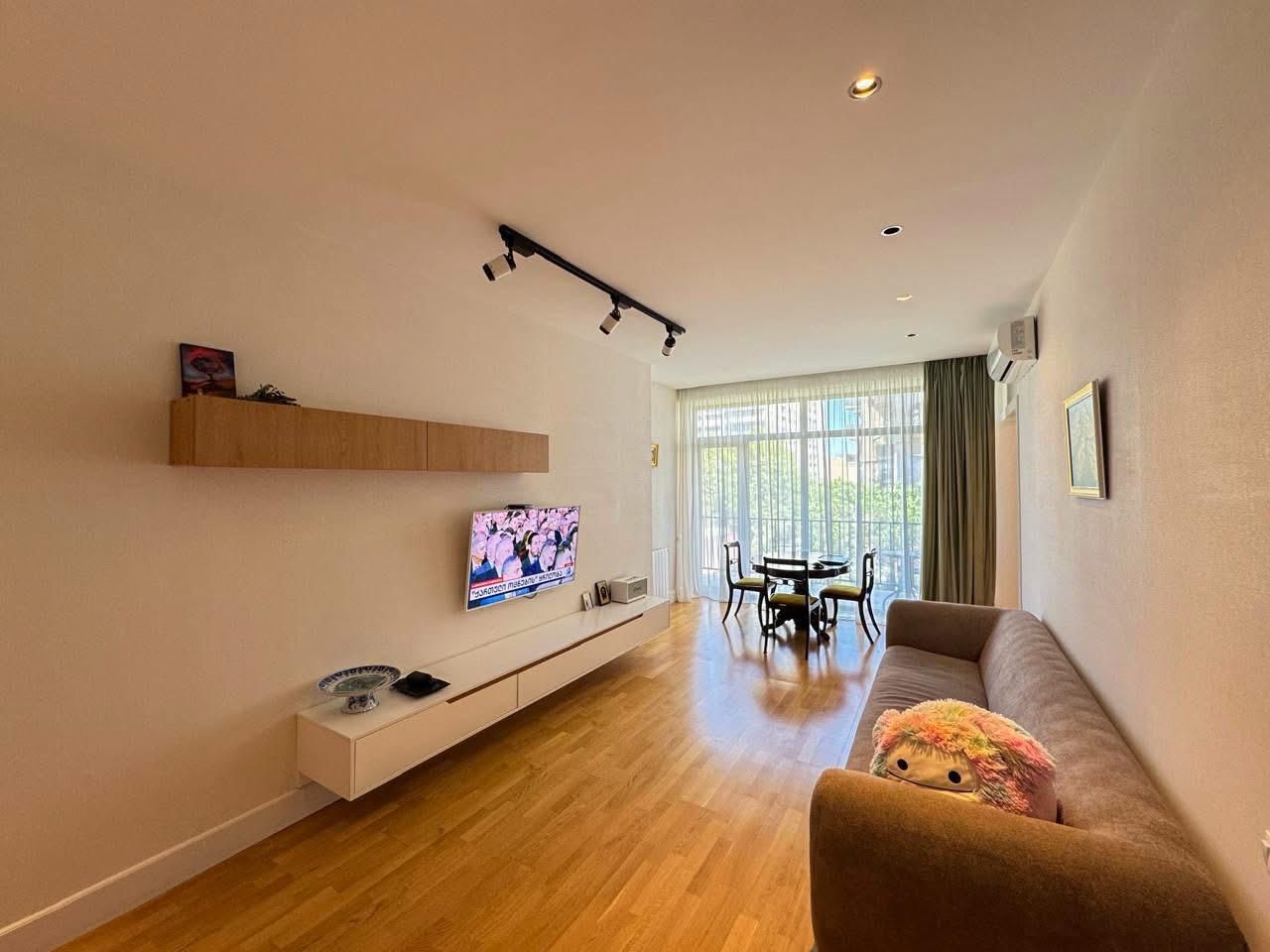 Piso en Tbilisi, Georgia, 100 m² - imagen 1