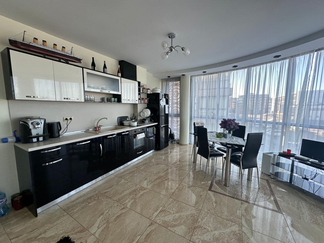 Appartement à Pomorie, Bulgarie, 103 m² - image 1