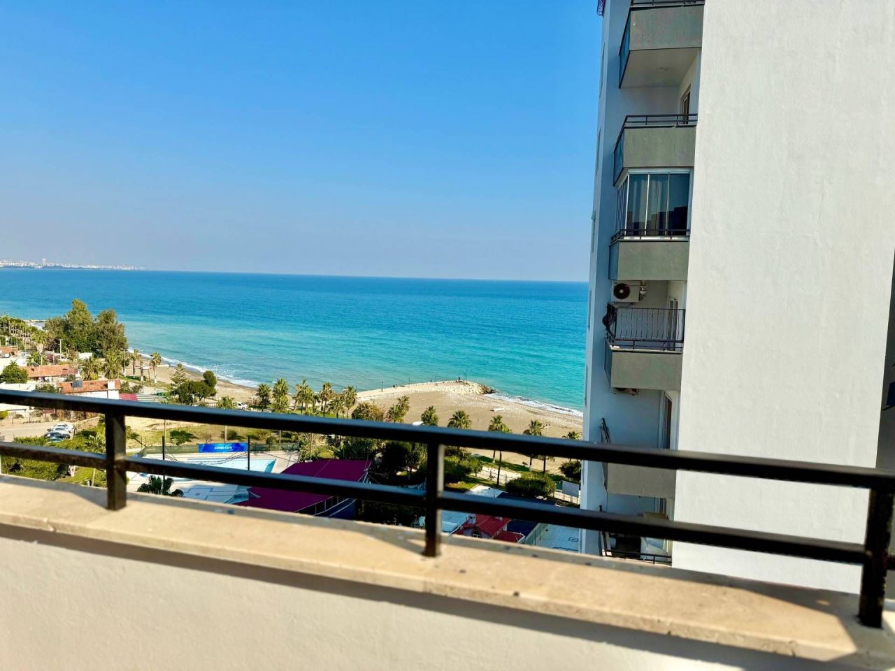 Flat in Mersin, Turkey, 235 m² - picture 2