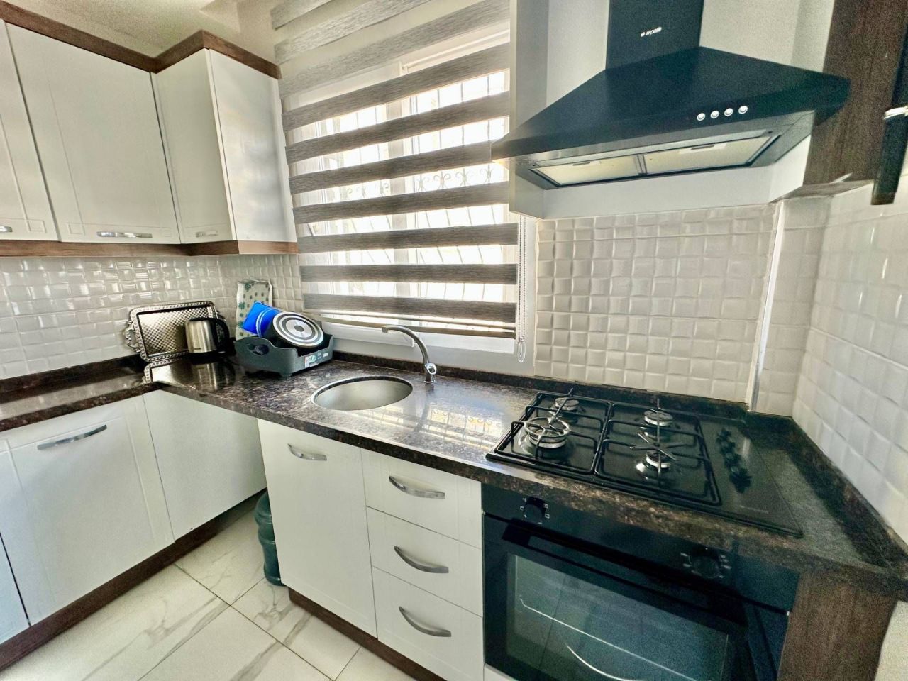 Piso en Mersin, Turquia, 104 m² - imagen 7