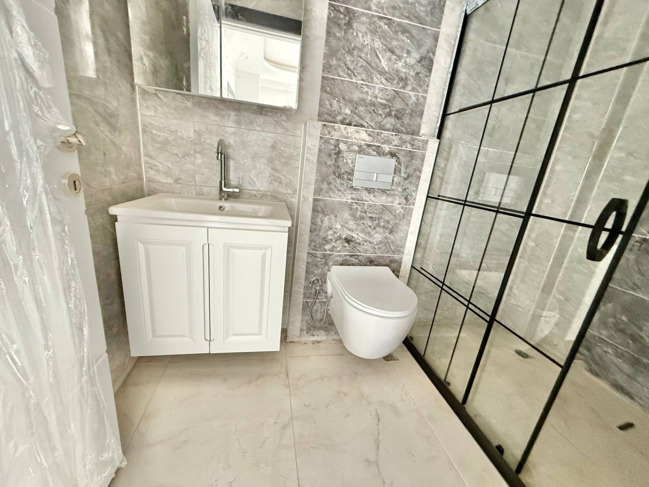 Piso en Mersin, Turquia, 195 m² - imagen 11