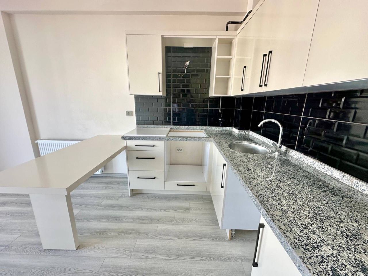 Flat in Mersin, Turkey, 60 m² - picture 13