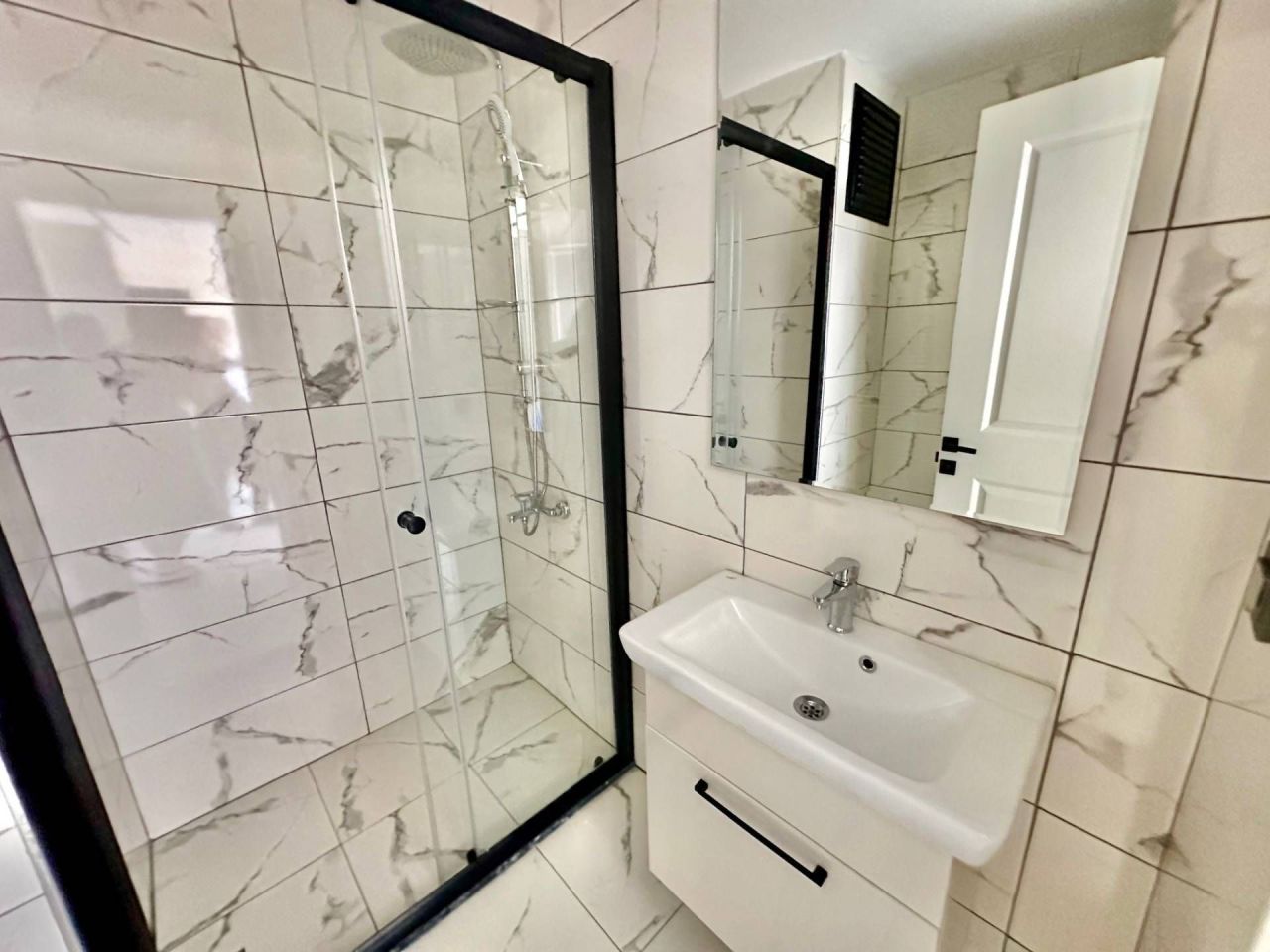 Flat in Mersin, Turkey, 60 m² - picture 19